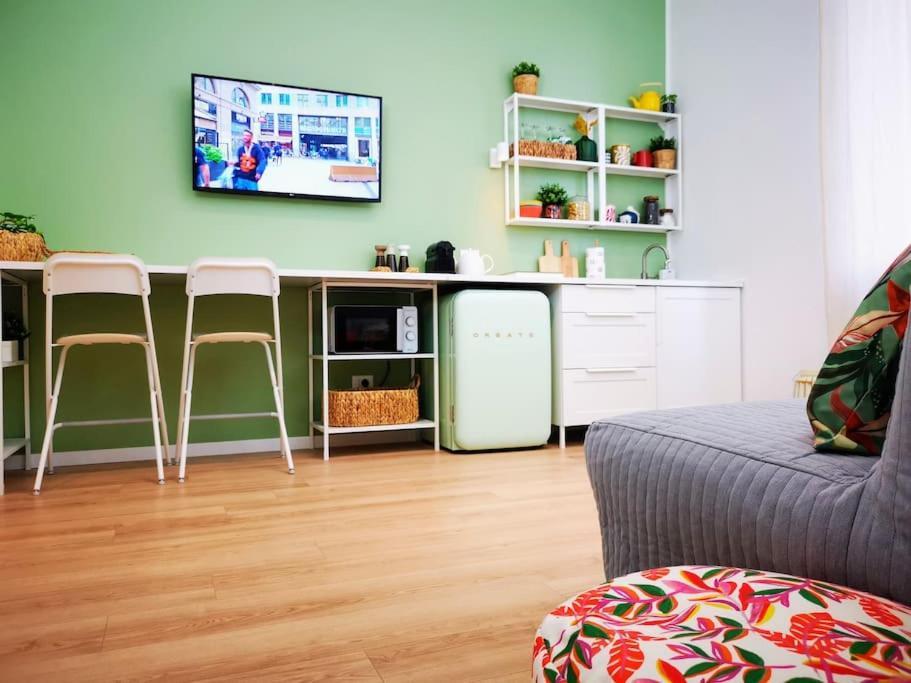 Sunny Flat 50 Meters From The Metro Apartment Milan Exterior photo